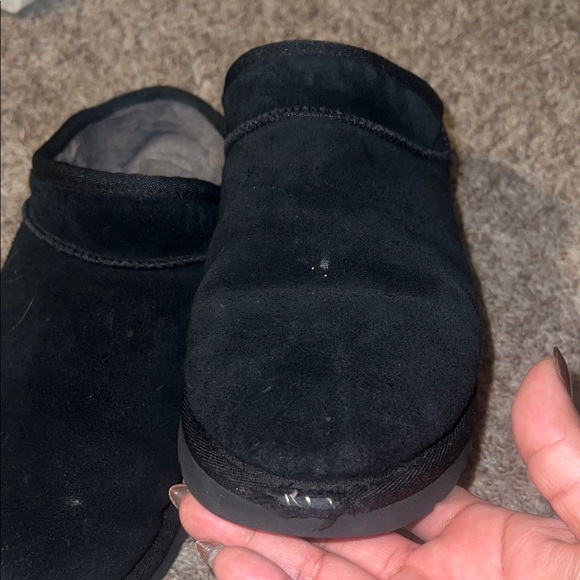 UGG Classic Mini - Picture 2 of 6